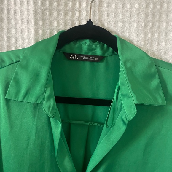 Zara Green Satin Effect Shirt - Picture 4 of 4